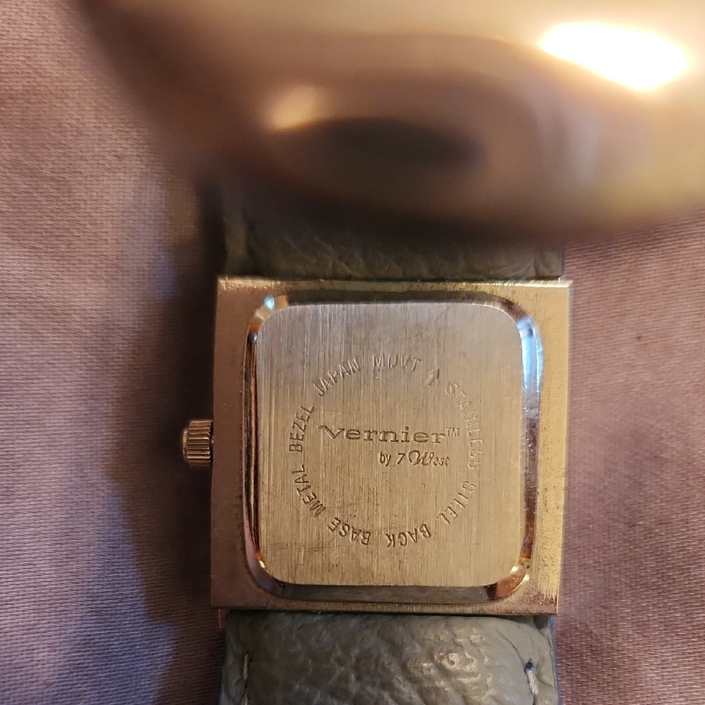 Vernier Women's Blue Leather Strap Watch - Picture 5 of 5